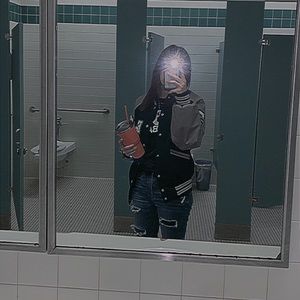 Meet your Posher, Marie